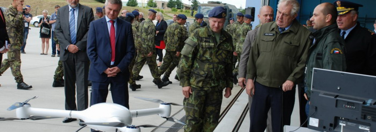 Prezident republiky pan Miloš Zeman navštívil vrtulníkovou základnu v Náměšti nad Oslavou